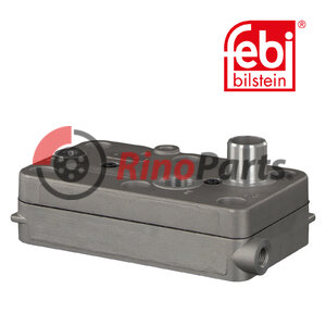 000 131 52 19 Cylinder Head for air compressor with valve plate
