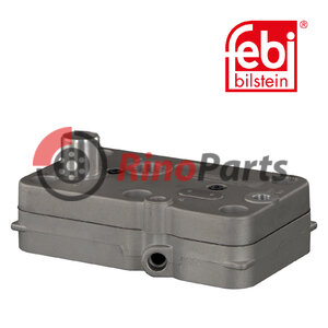 000 131 52 19 Cylinder Head for air compressor with valve plate
