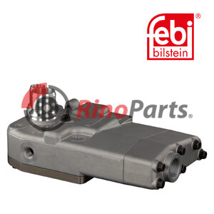 541 130 35 19 Cylinder Head for air compressor with valve plate