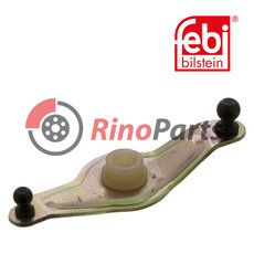 620 300 06 28 Lever for throttle linkage